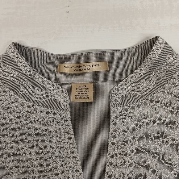 womens ecologie top Sz 2X gray/white 3/4 sleeves embroidered front button down - Picture 6 of 10